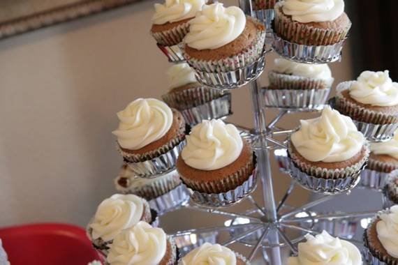 Spice Cupcakes with Cream Cheese Frosting