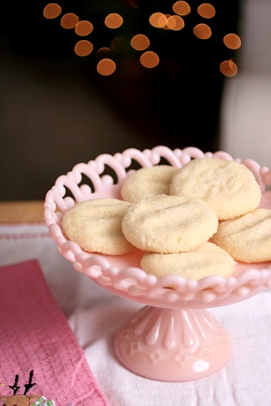 soft almond cookies