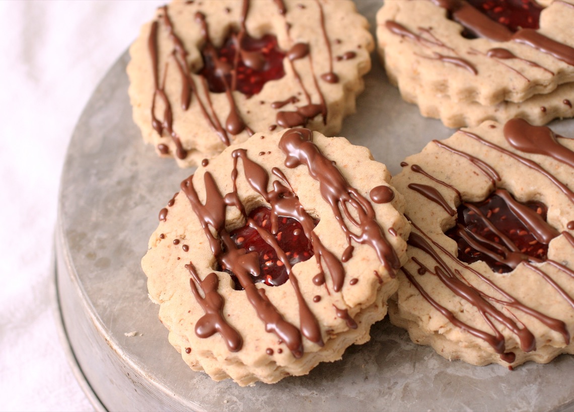 Chocolate-Raspberry Pecan Linzer Cookies