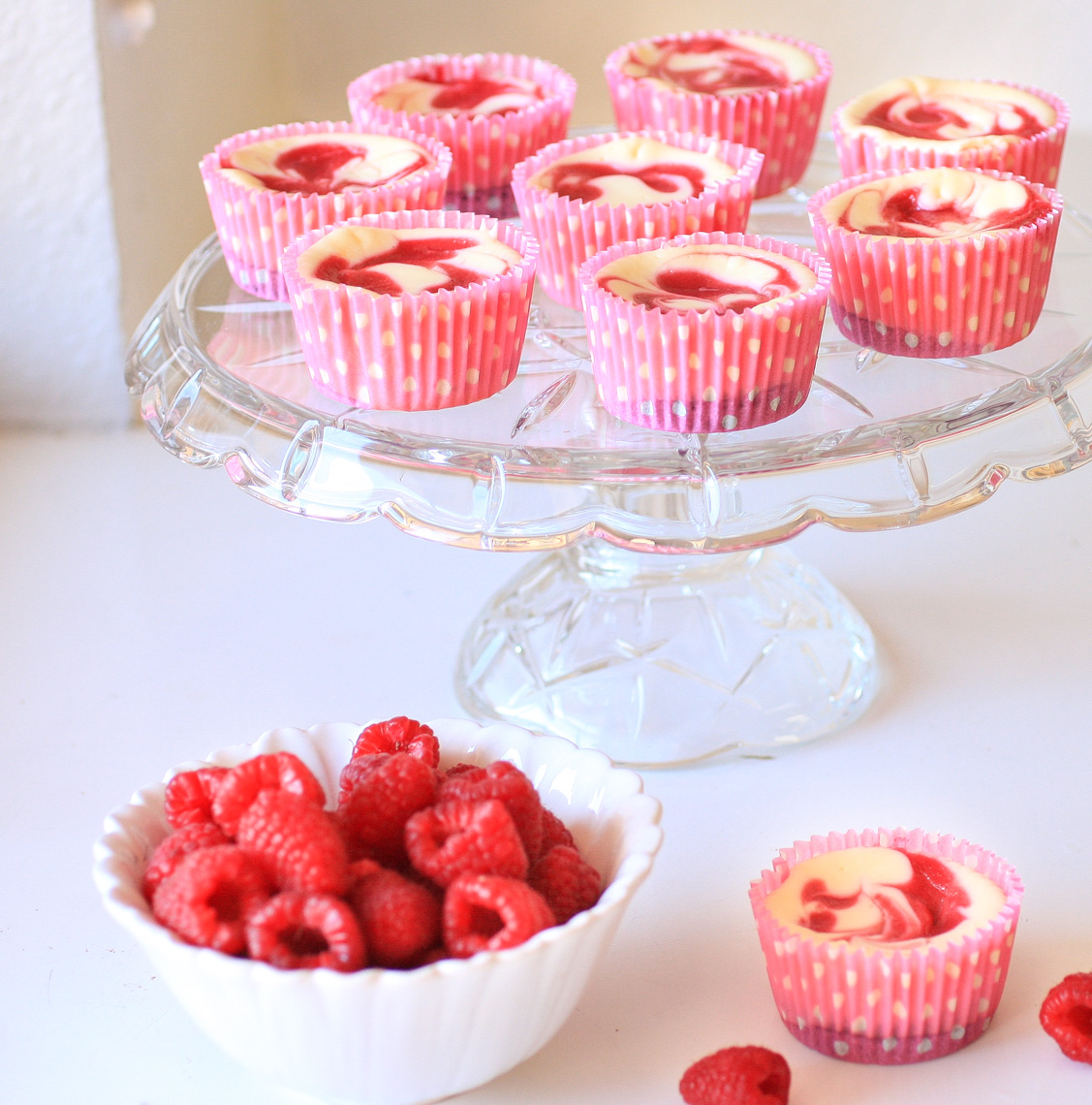 Mini Oreo-Bottom Raspberry Cheesecakes-1