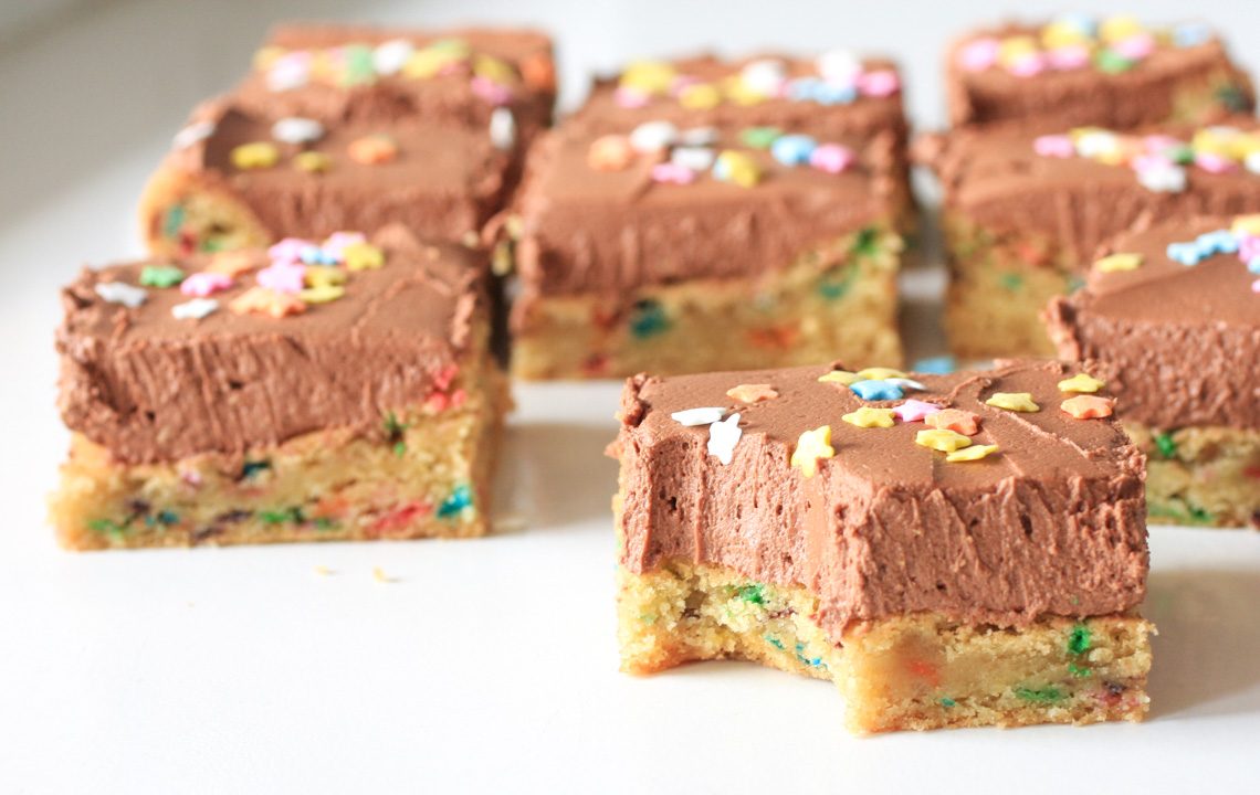 Sugar Cookie Bars with Fluffy Chocolate Frosting-1